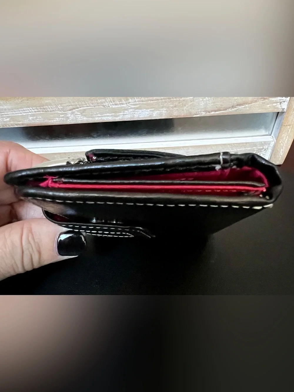 FOSSIL Vintage Black Trifold Leather Wallet with Hot Pink Interior